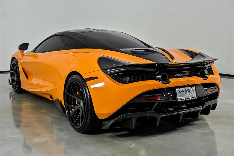 Used 2018 McLaren 720S photo 14