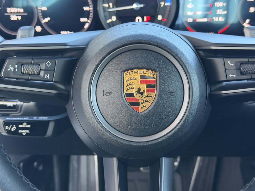 2021 Porsche 911 Carrera