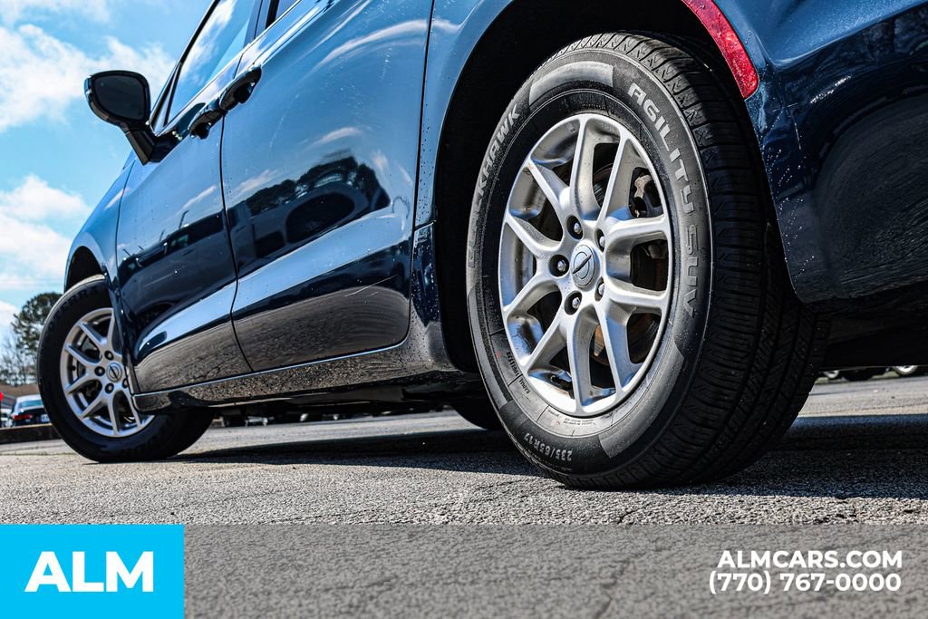 2024 Chrysler Pacifica Touring-L