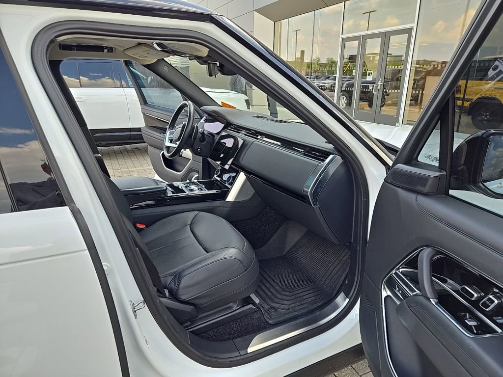 2022 Land Rover Range Rover SE