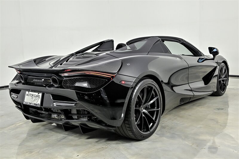 Used 2020 McLaren 720S Performance photo 11
