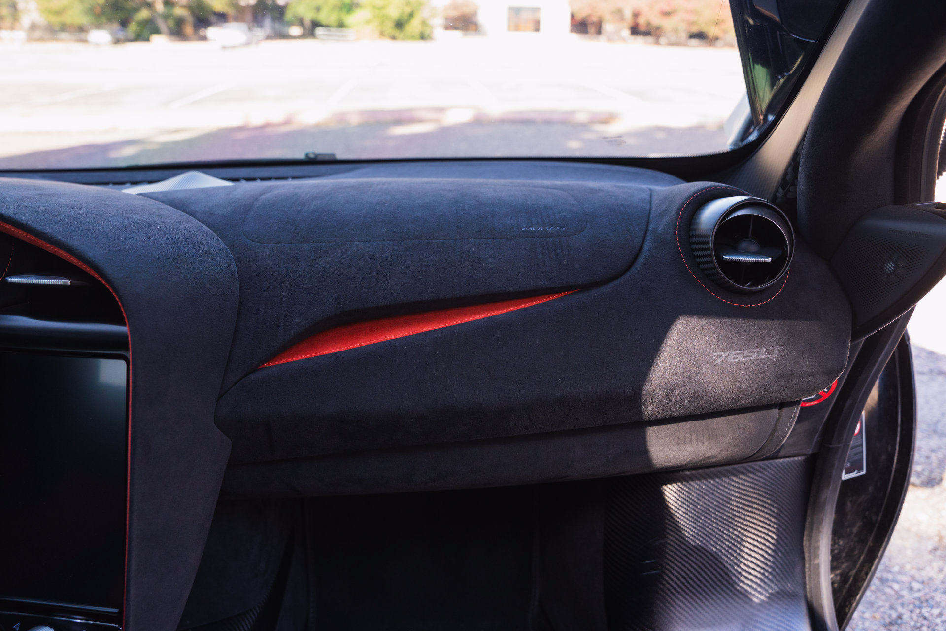 Used 2021 McLaren 765LT photo 96