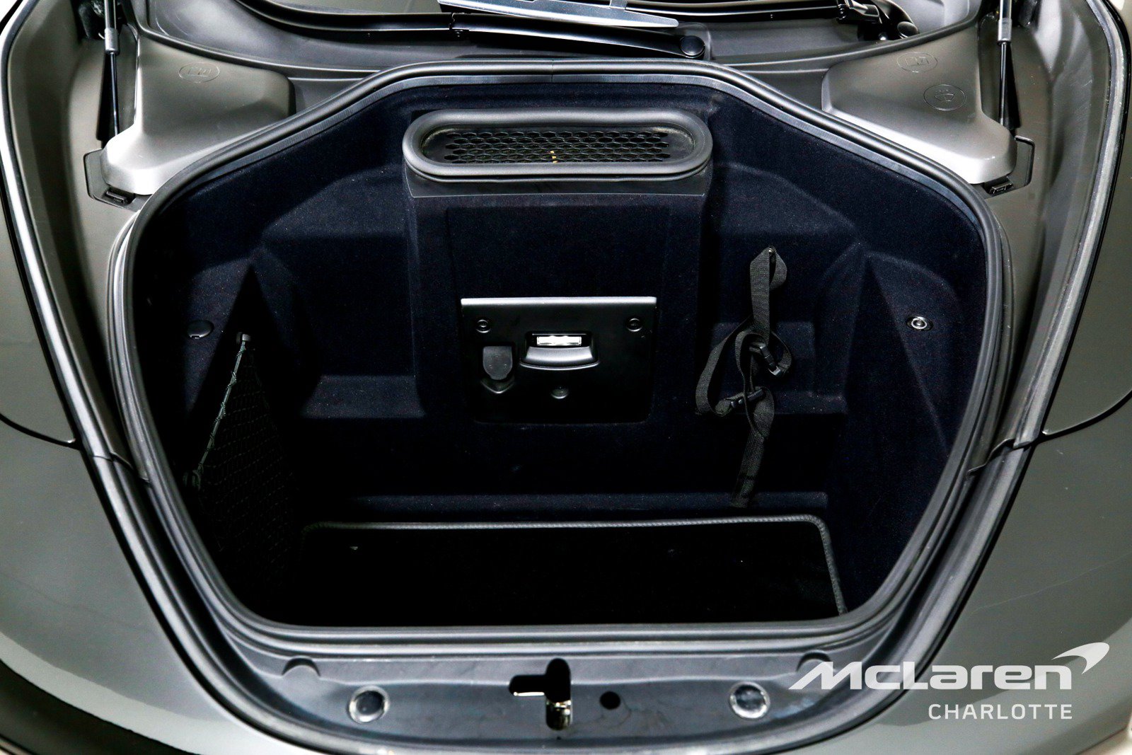 Used 2022 McLaren 720S Spider photo 18