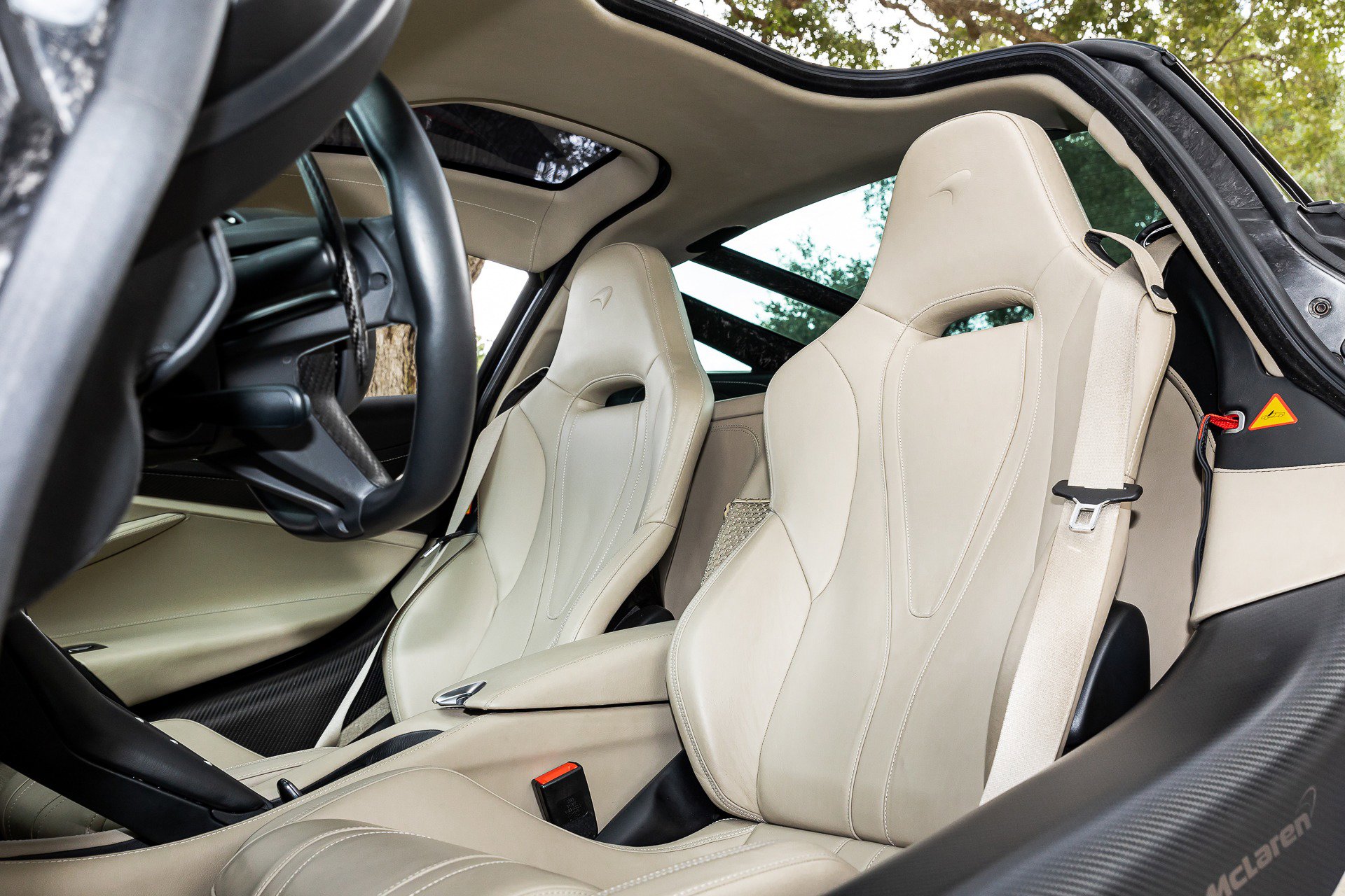 Used 2018 McLaren 720S Luxury photo 42