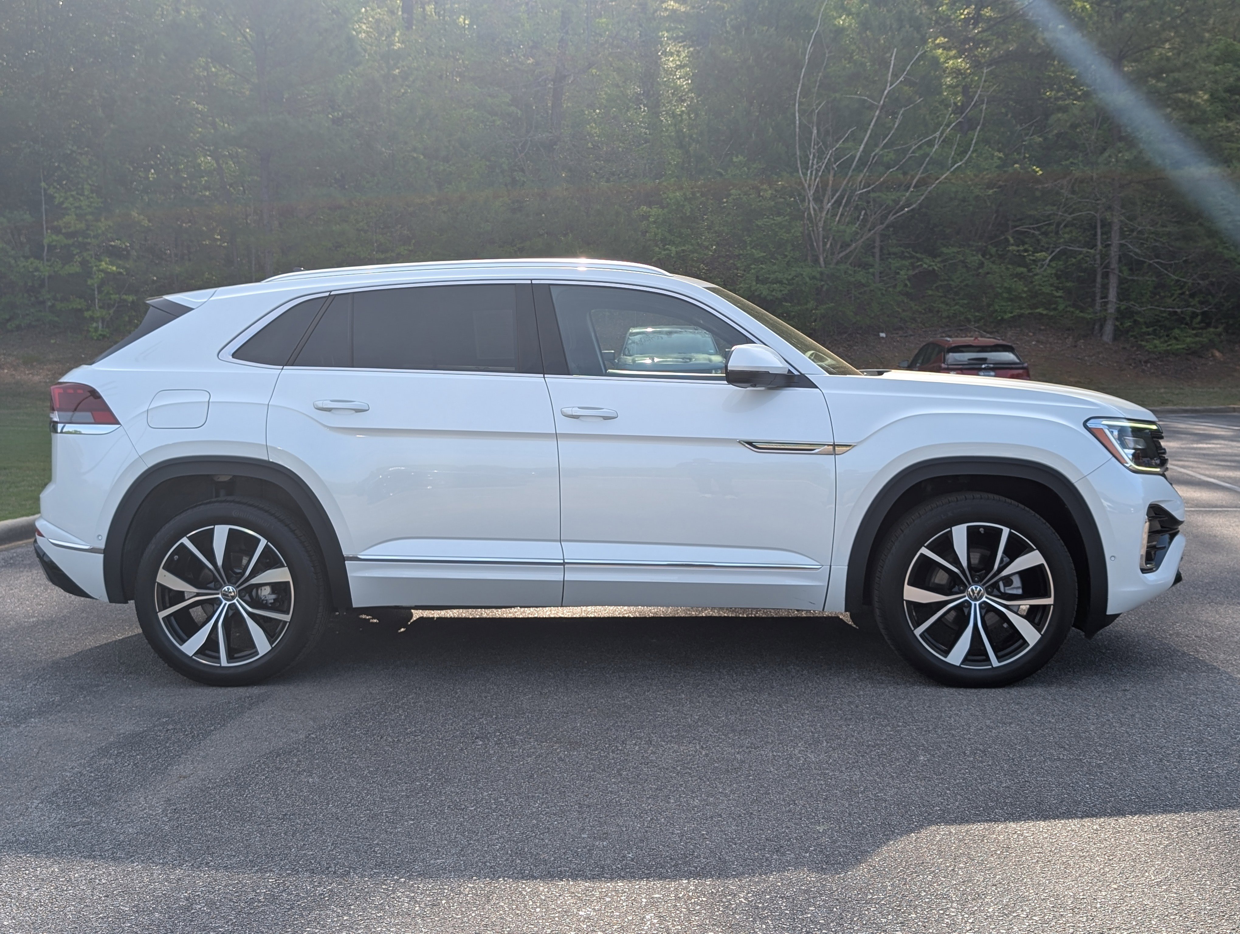 2024 Volkswagen Atlas Cross Sport SEL Premium R-Line