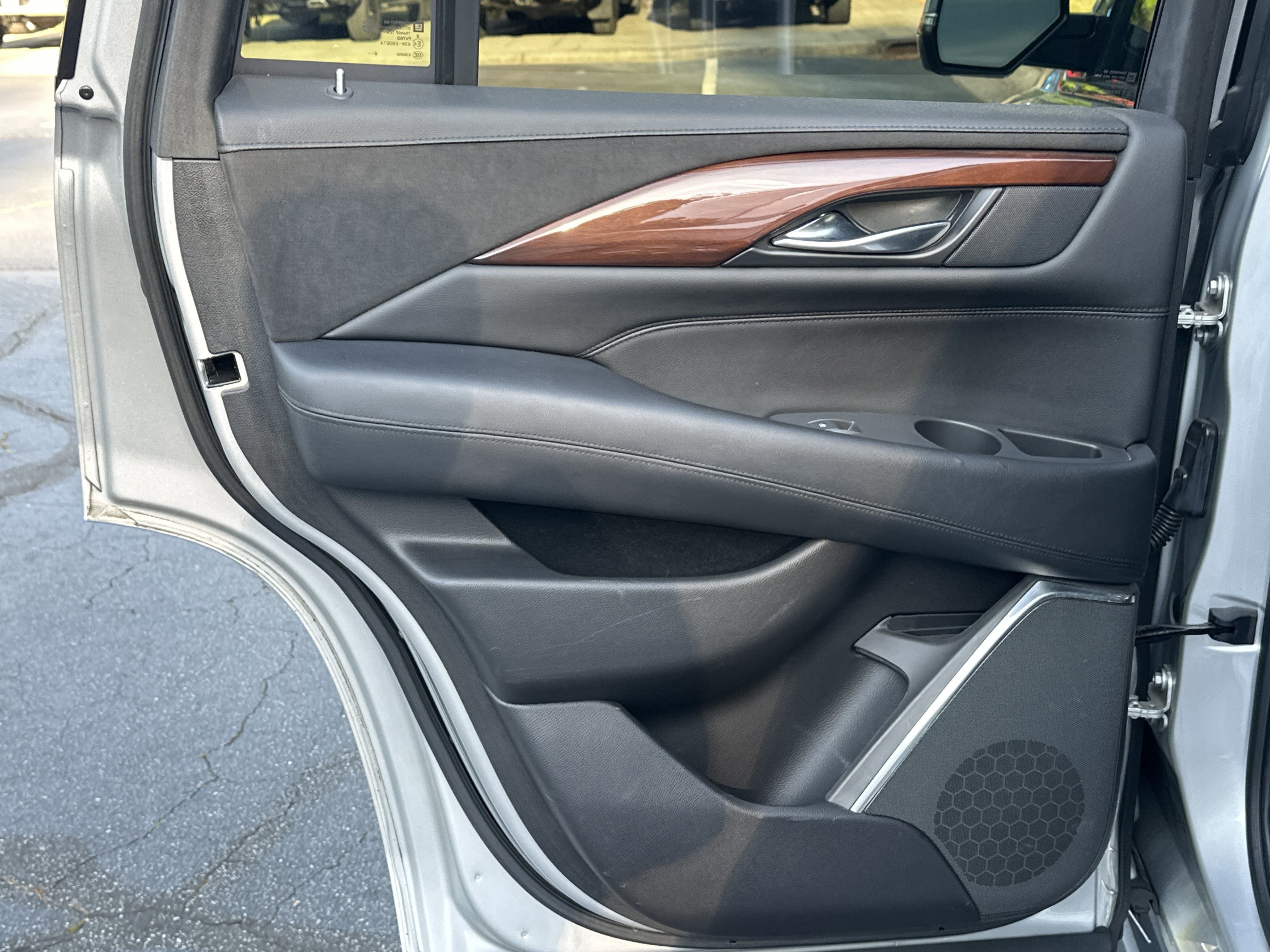 2017 Cadillac Escalade Luxury