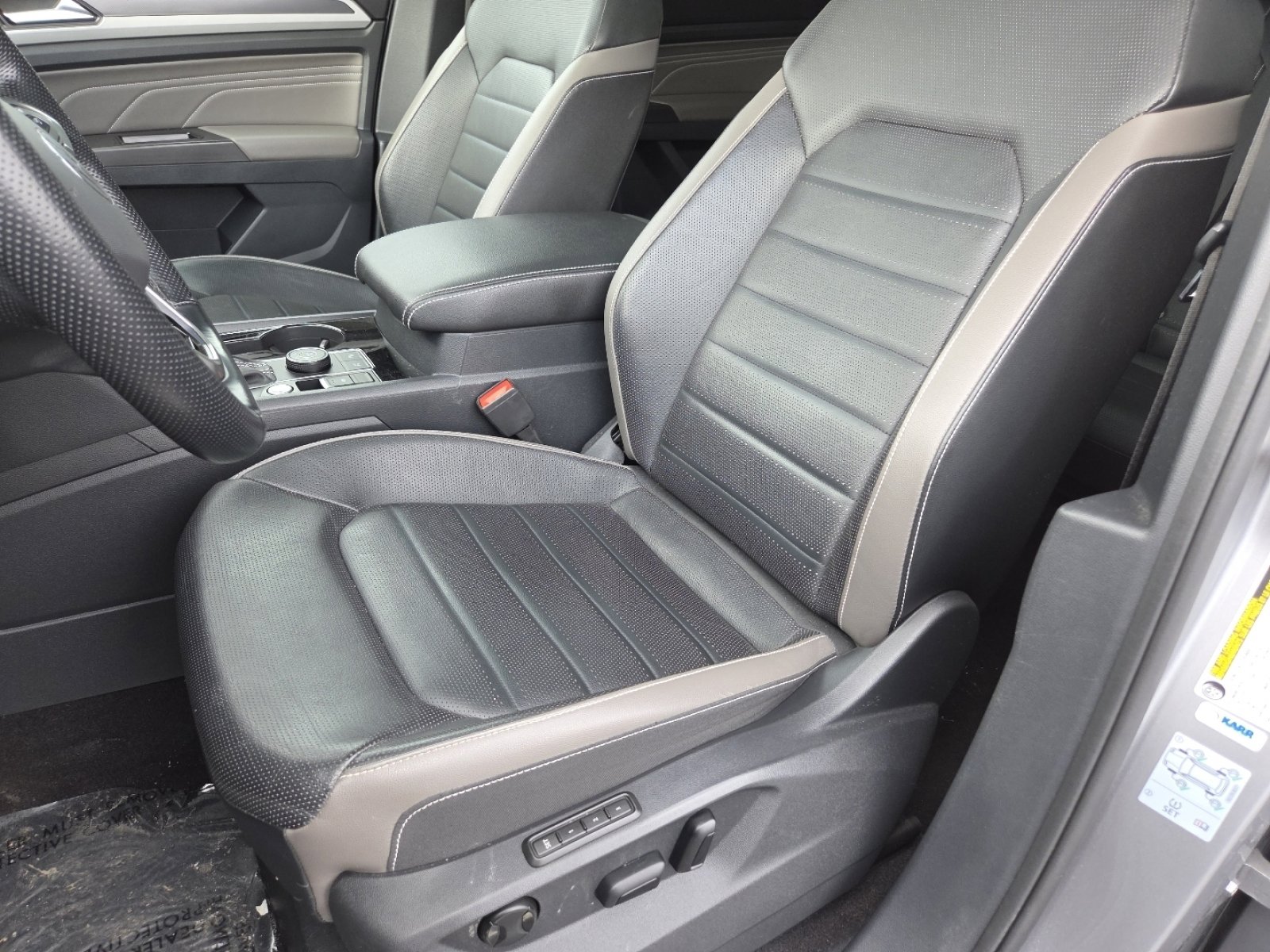 2022 Volkswagen Atlas Cross Sport SEL Premium R-Line