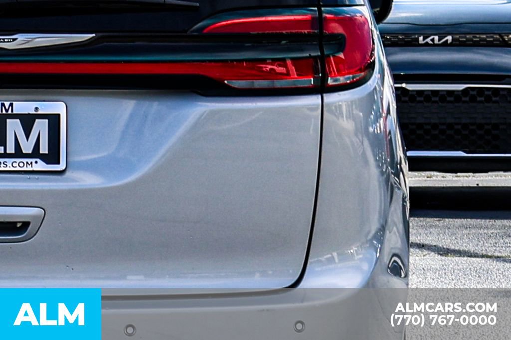 2024 Chrysler Pacifica Touring-L