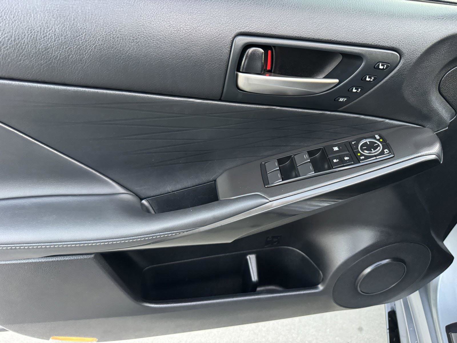 2025 Lexus IS 350 F Sport