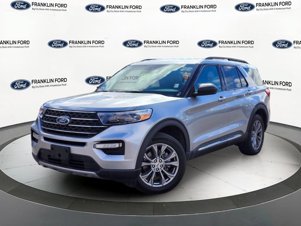 Certified 2022 Ford Explorer XLT w/ Equipment Group 202A