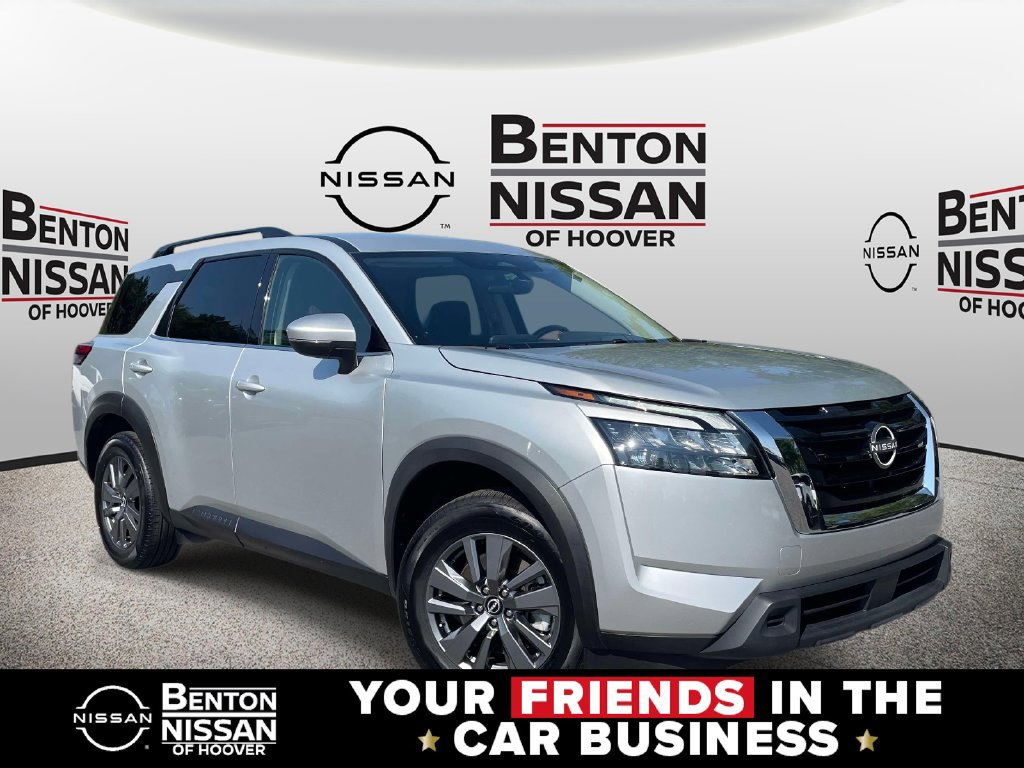 Used 2025 Nissan Pathfinder SV