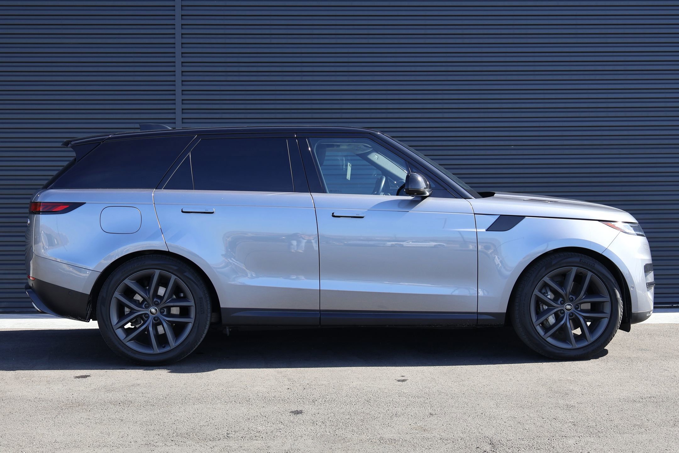2023 Land Rover Range Rover Sport SE