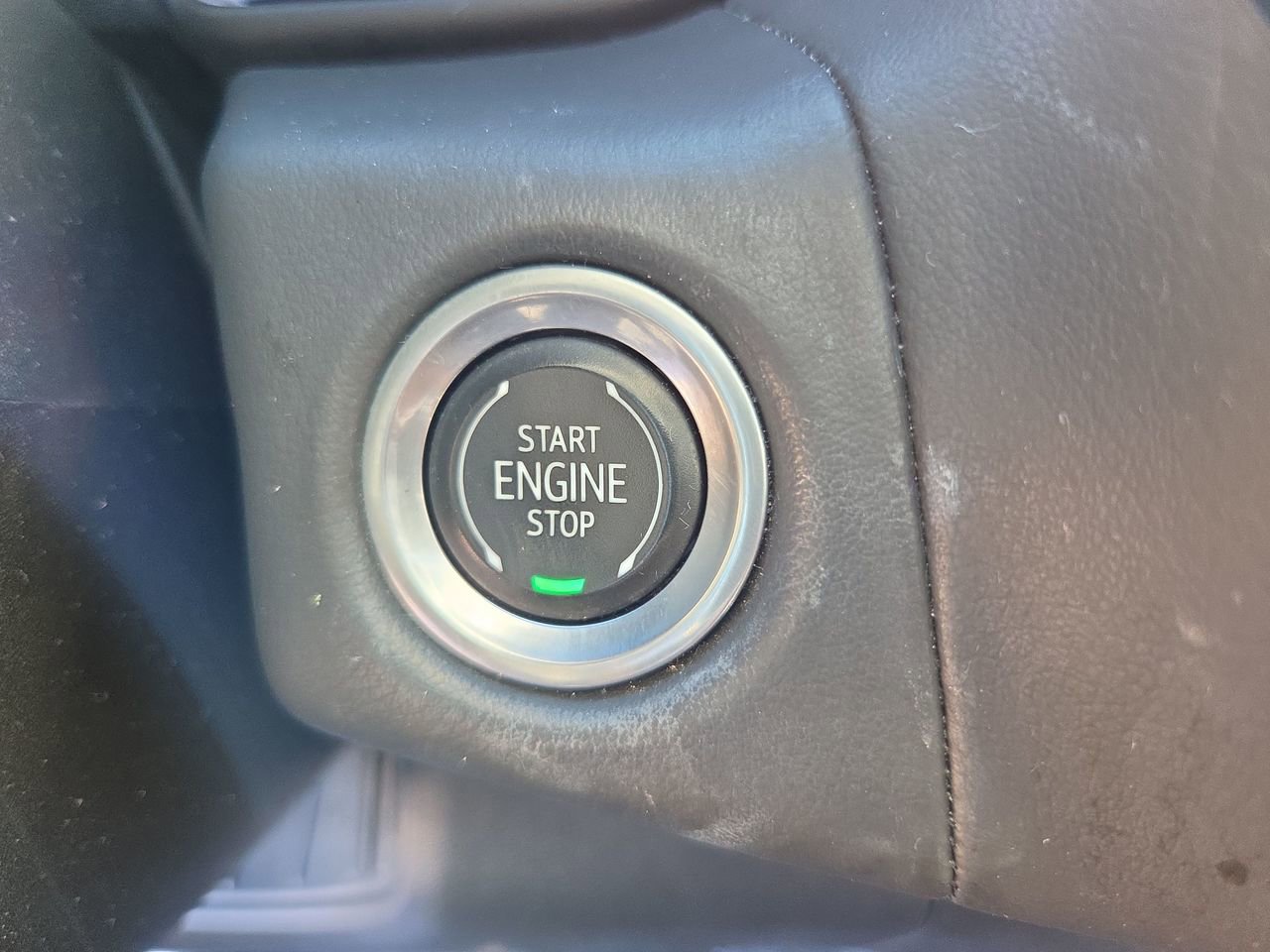 2023 GMC Yukon XL SLE