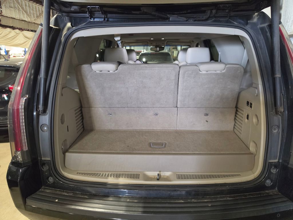 2015 Cadillac Escalade Luxury