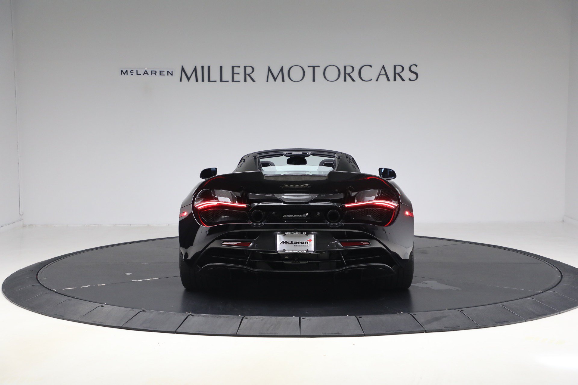 Used 2020 McLaren 720S Performance photo 6