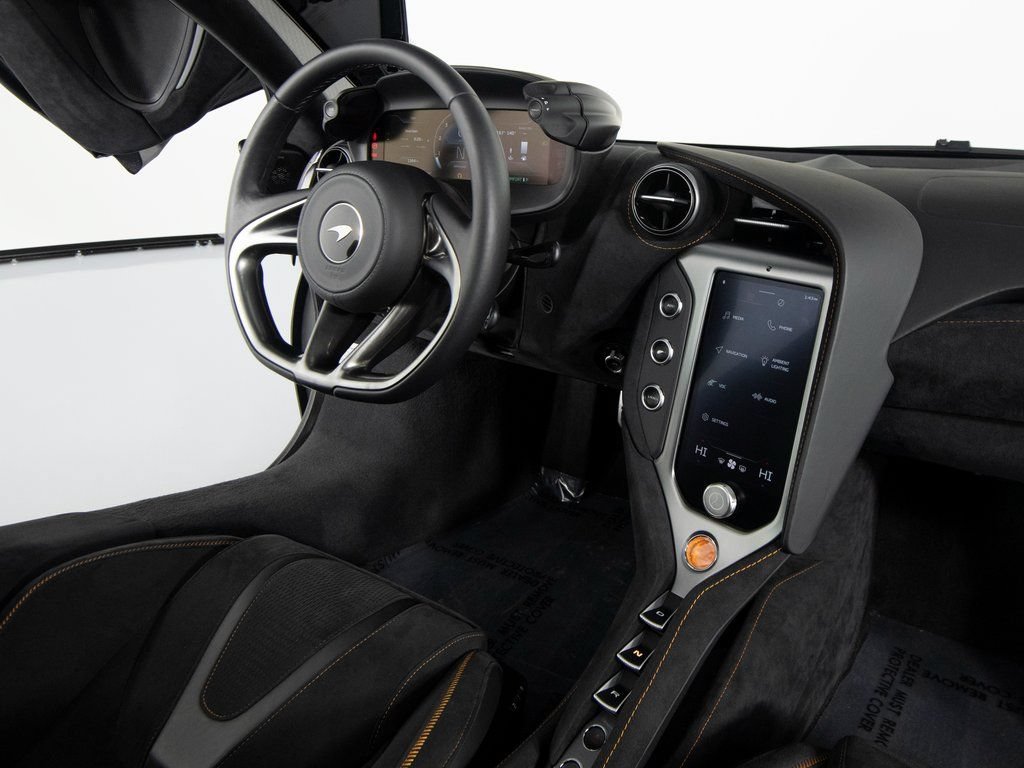 Used 2025 McLaren 750S photo 26