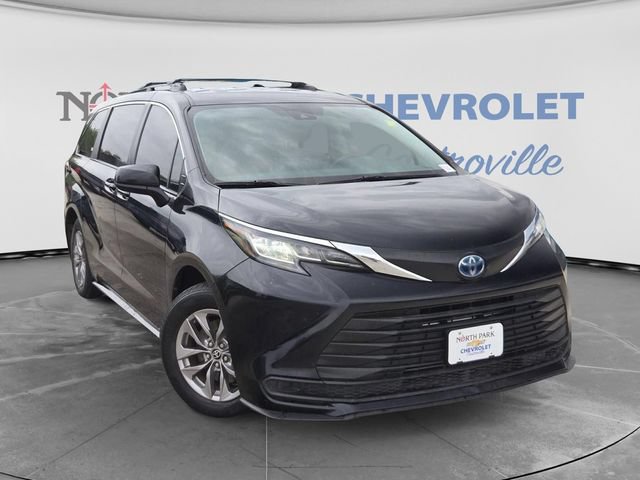 Used 2022 Toyota Sienna LE