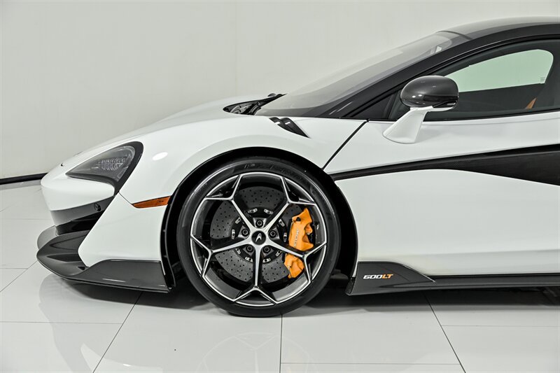 Used 2019 McLaren 600LT photo 13