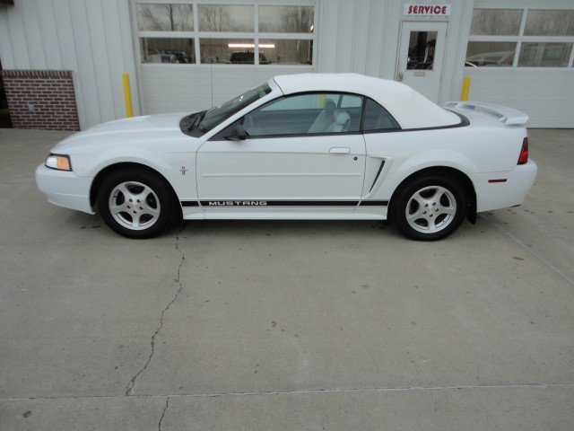 Used 2002 Ford Mustang Deluxe