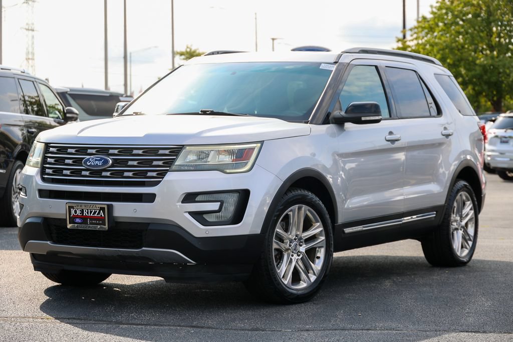 Used 2017 Ford Explorer XLT w/ Equipment Group 202A