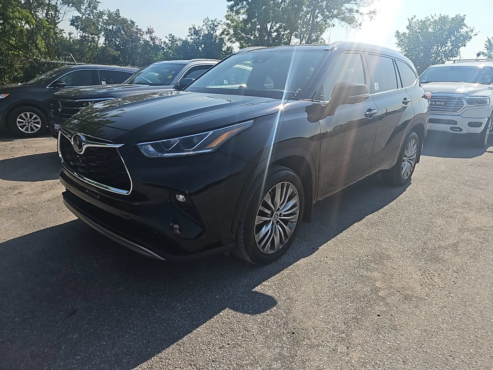 Used 2023 Toyota Highlander Limited
