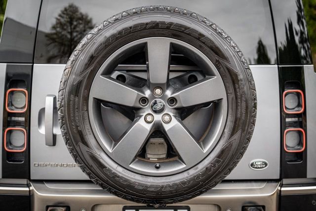 2021 Land Rover Defender 110 X