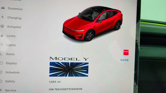 2026 Tesla Model Y Performance