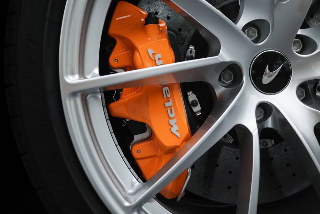 Used 2022 McLaren 720S Performance photo 14