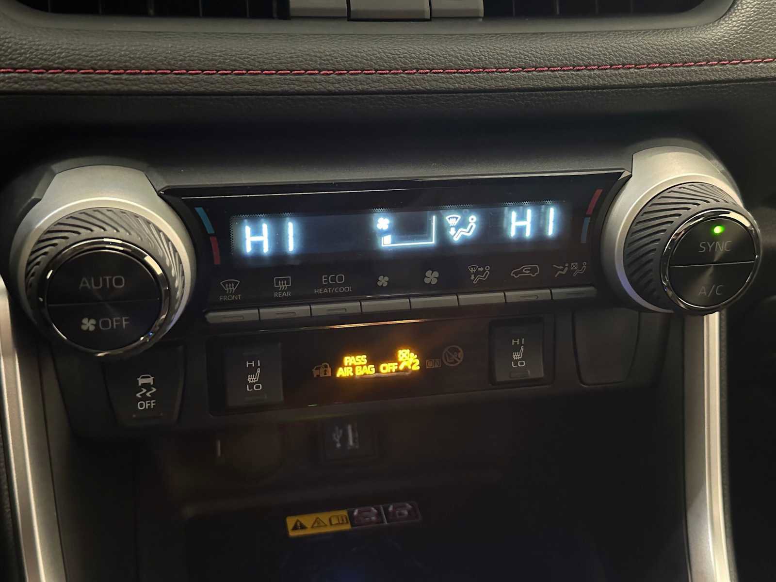 2025 Toyota RAV4 XSE