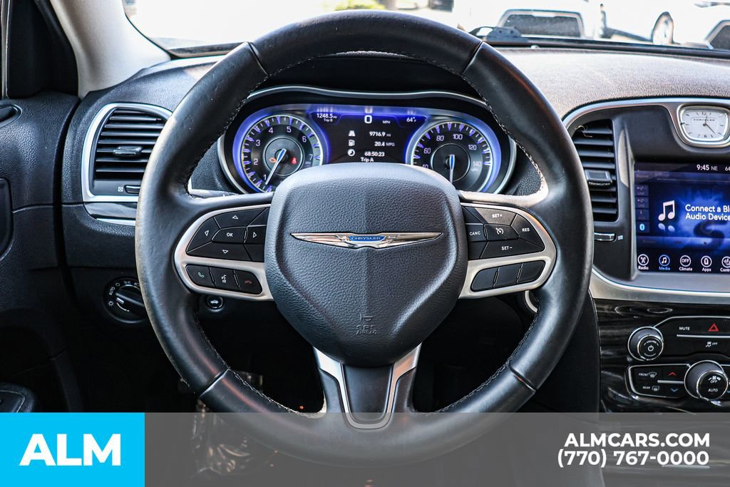 2017 Chrysler 300 Limited