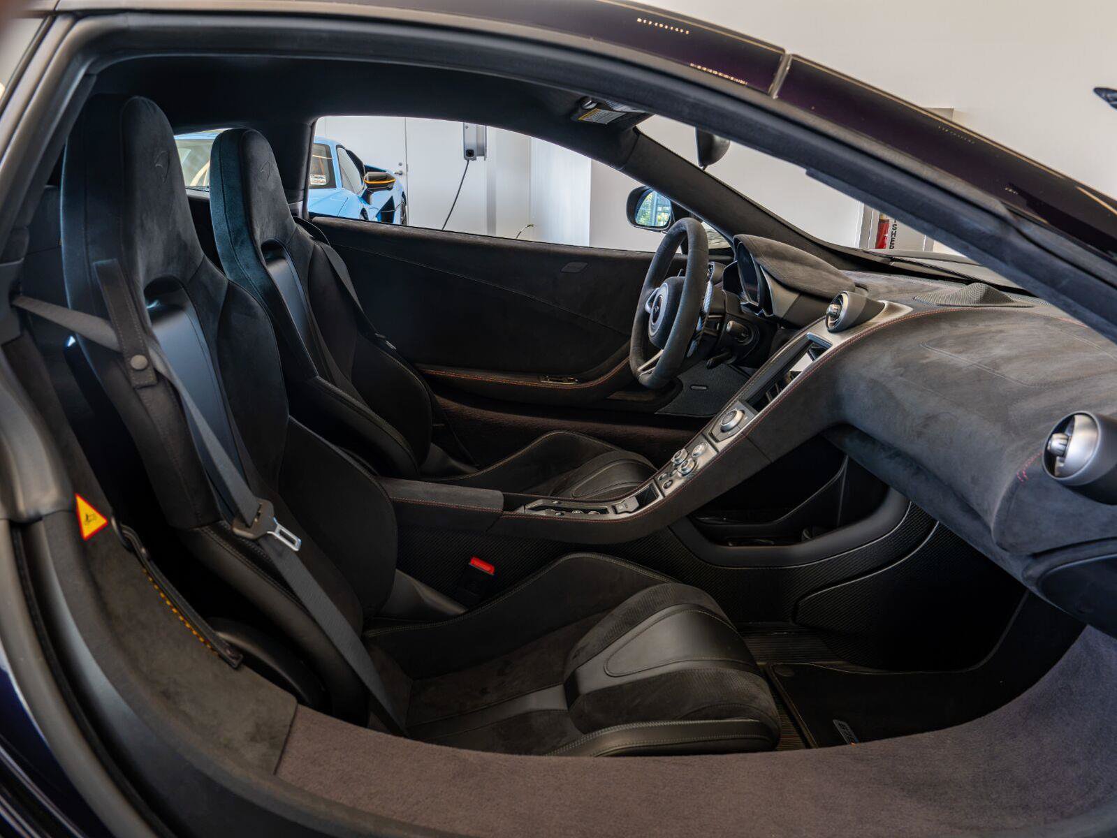 Used 2016 McLaren 675LT Coupe photo 84