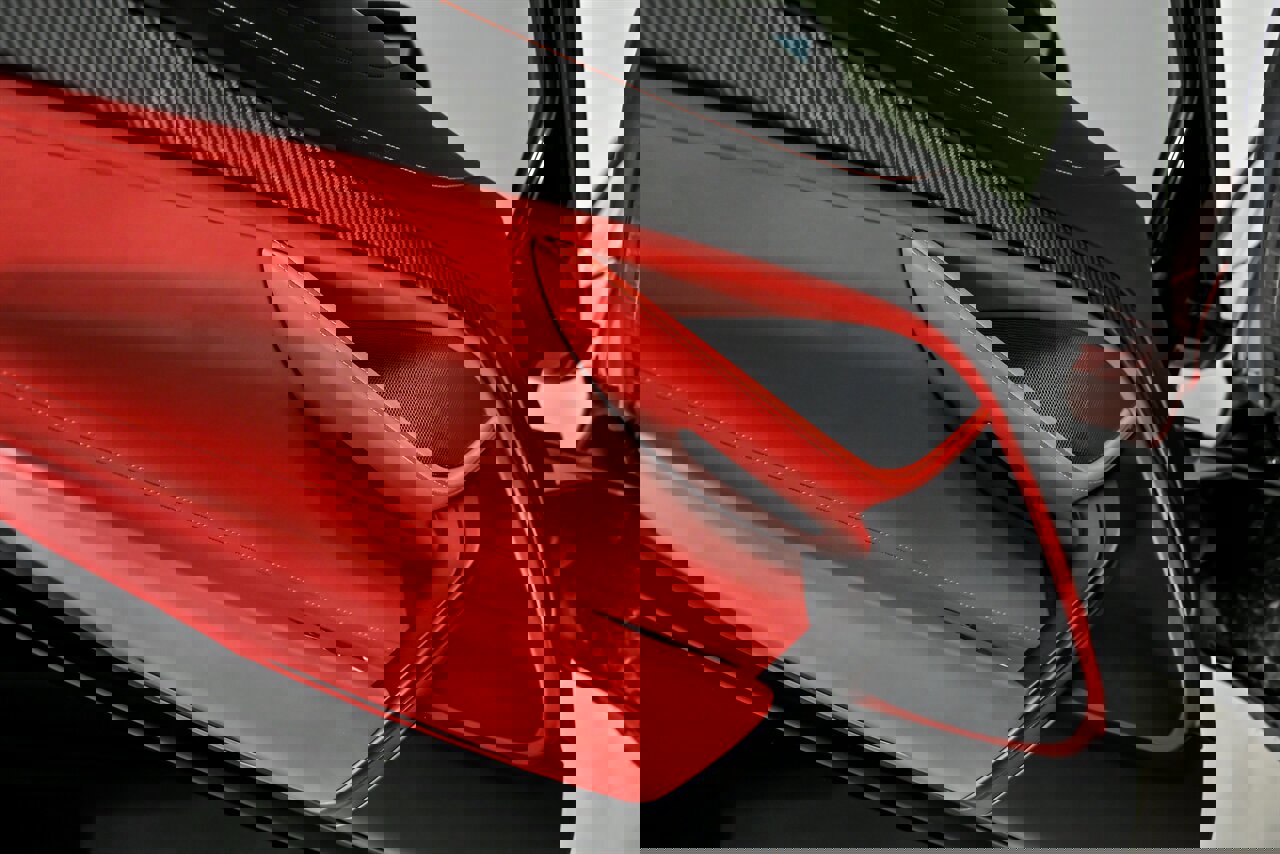 Used 2018 McLaren 720S photo 24