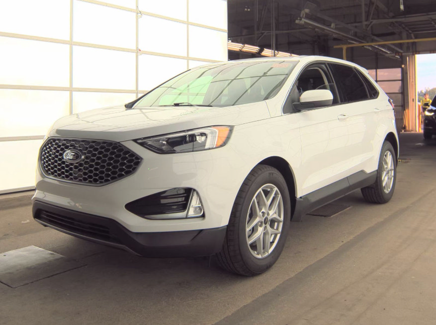 Used 2024 Ford Edge SEL w/ Convenience Package