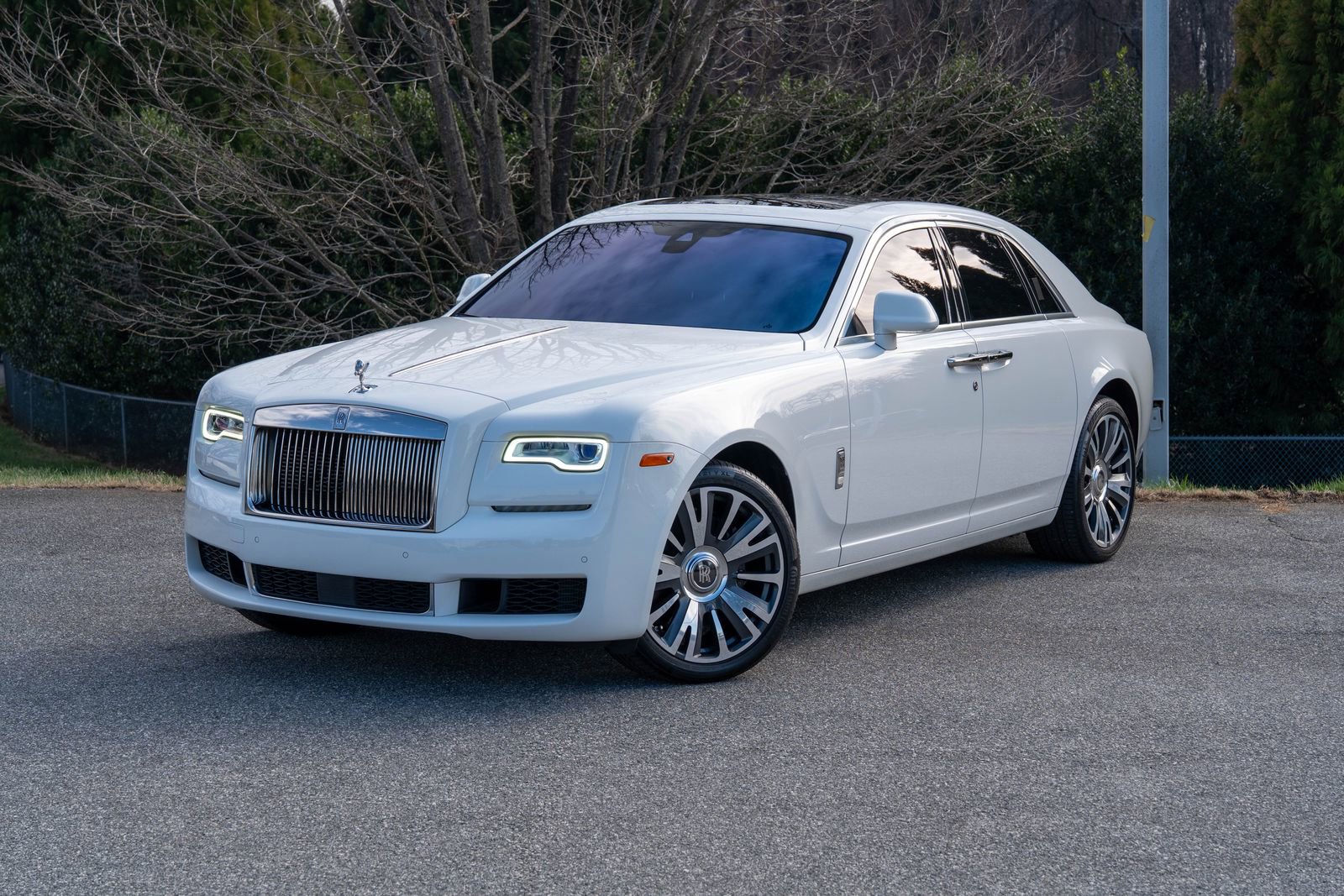 特価 1/18 ロールスロイス ゴースト Rolls-Royce Ghost 白 特価 1/18 ロールスロイス ゴースト Rolls-Royce Ghost 白 - メルカリ