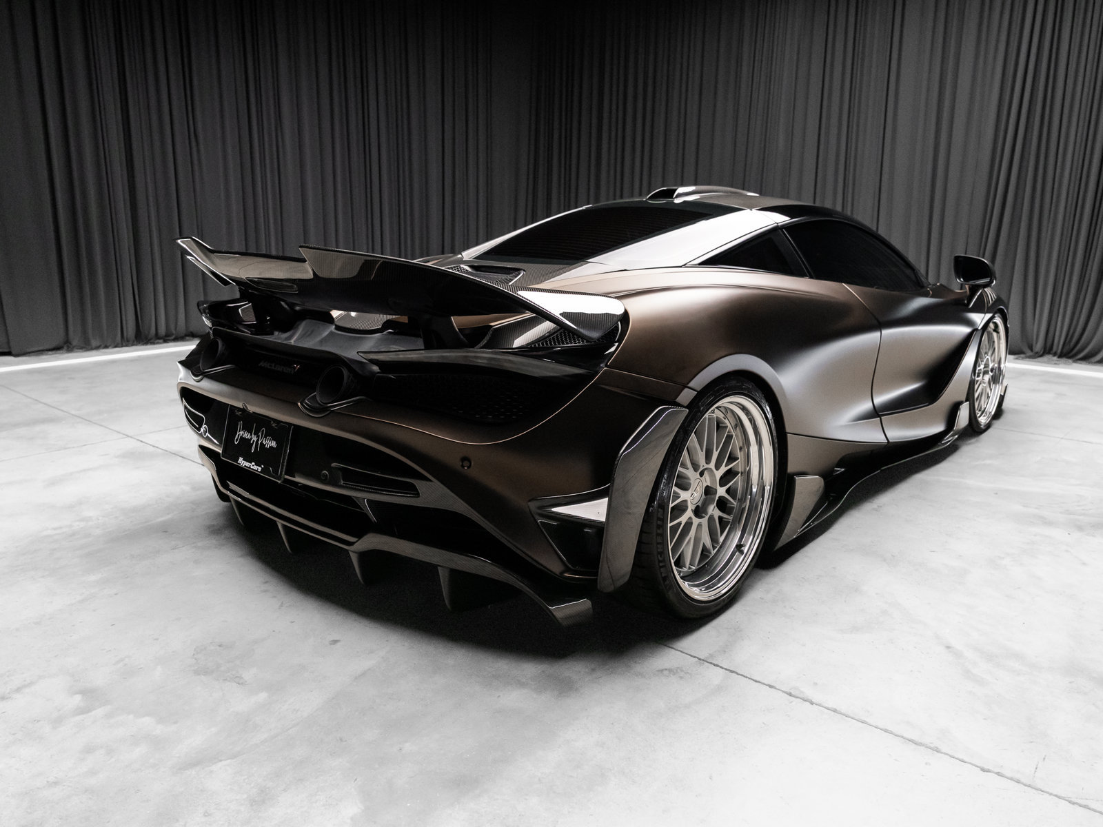 Used 2018 McLaren 720S Luxury photo 18