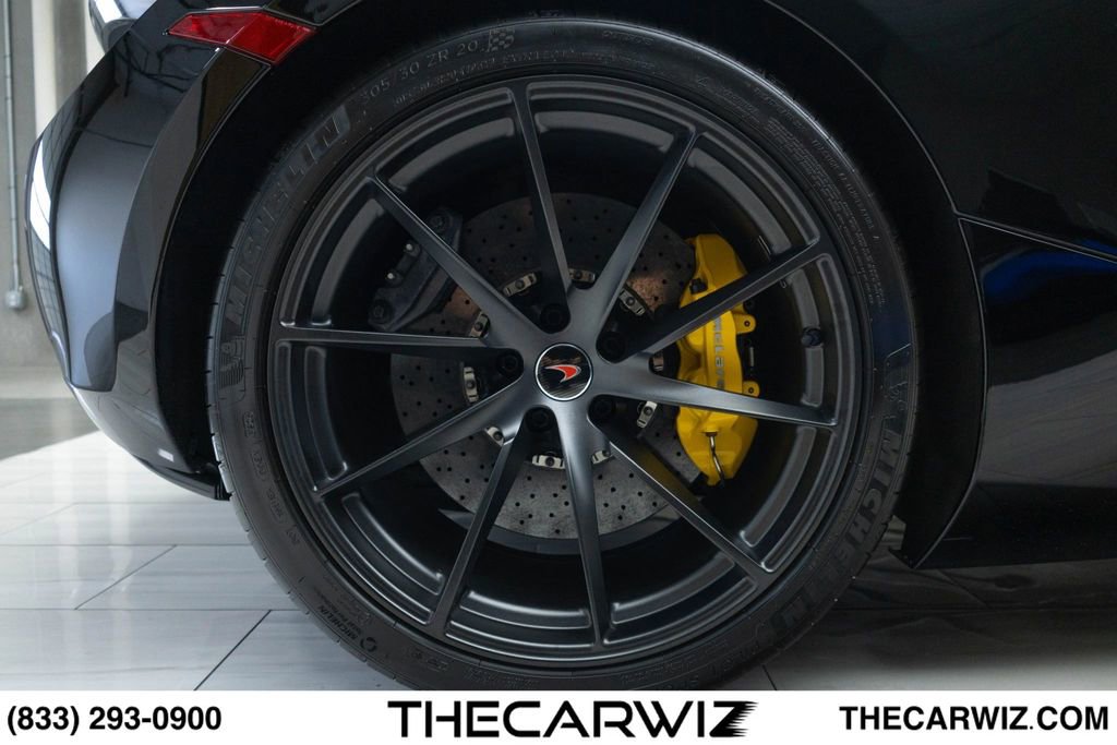 Used 2018 McLaren 720S Performance photo 31