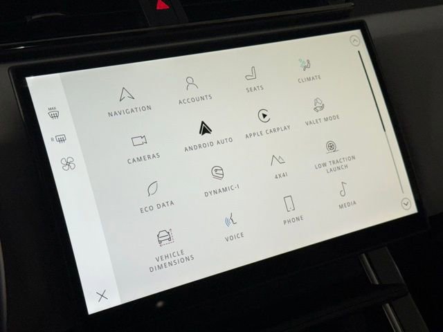 2026 Land Rover Range Rover Velar Dynamic SE