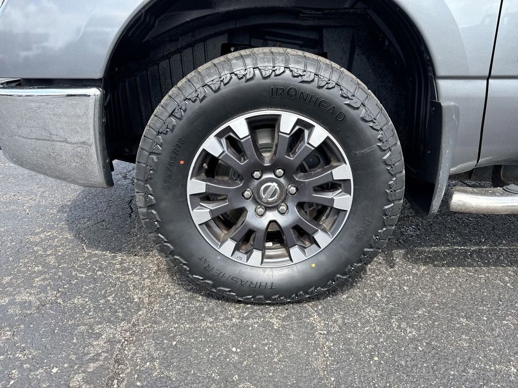 2017 Nissan Titan SV