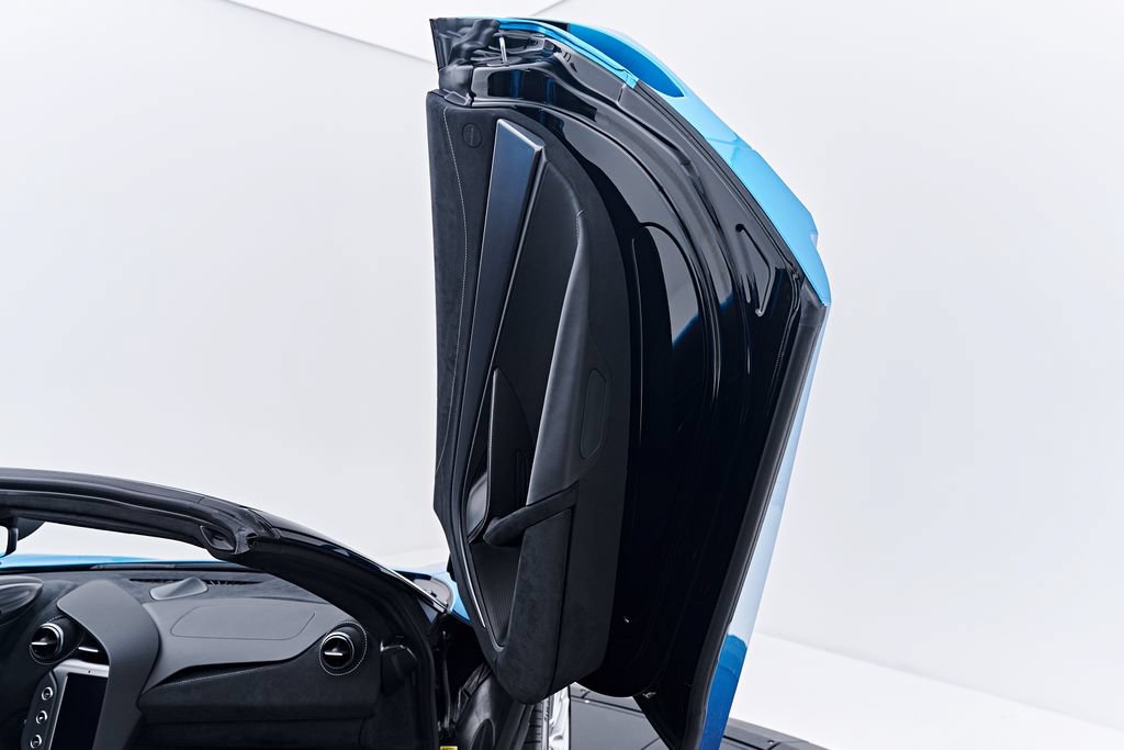 Used 2025 McLaren 750S Spider photo 46