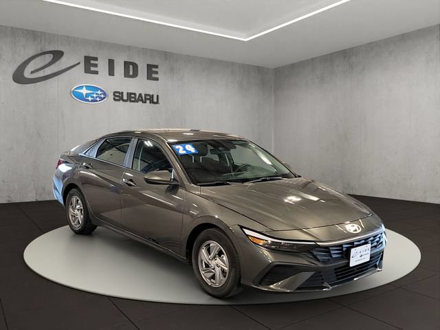 Used 2024 Hyundai Elantra SE