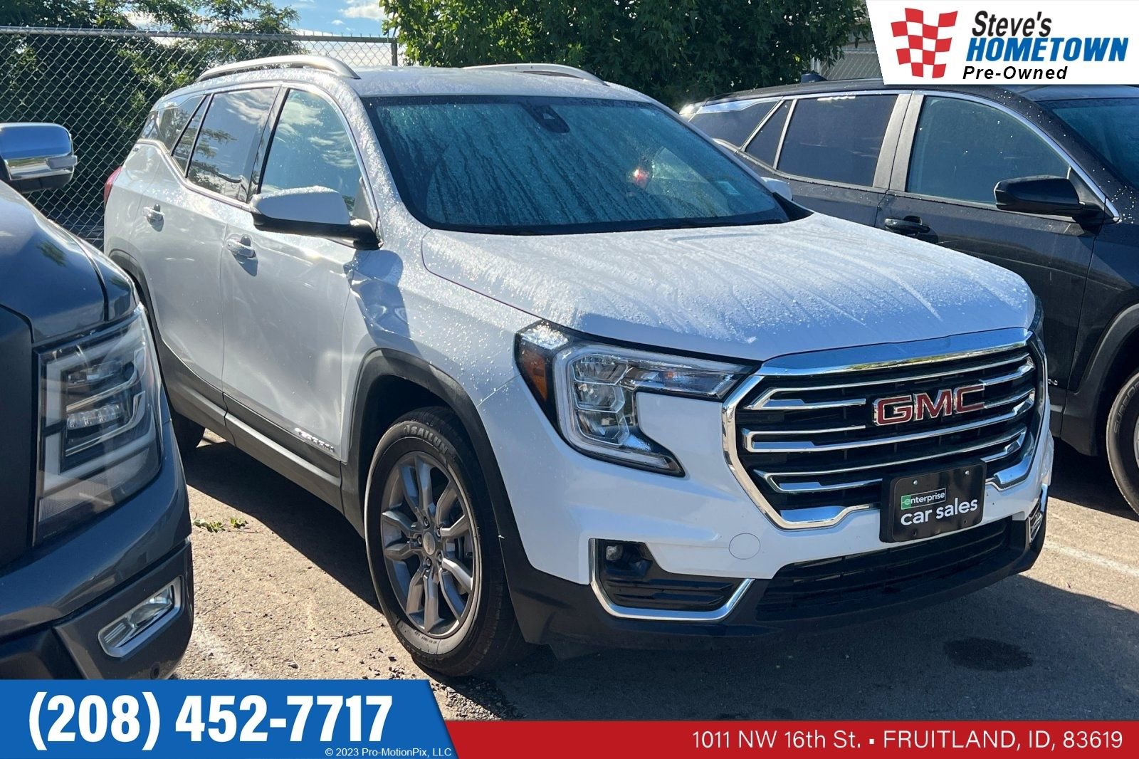 Used 2024 GMC Terrain SLT