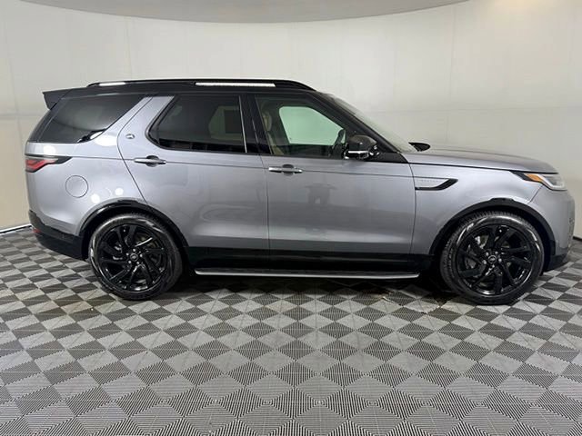 2025 Land Rover Discovery Dynamic SE