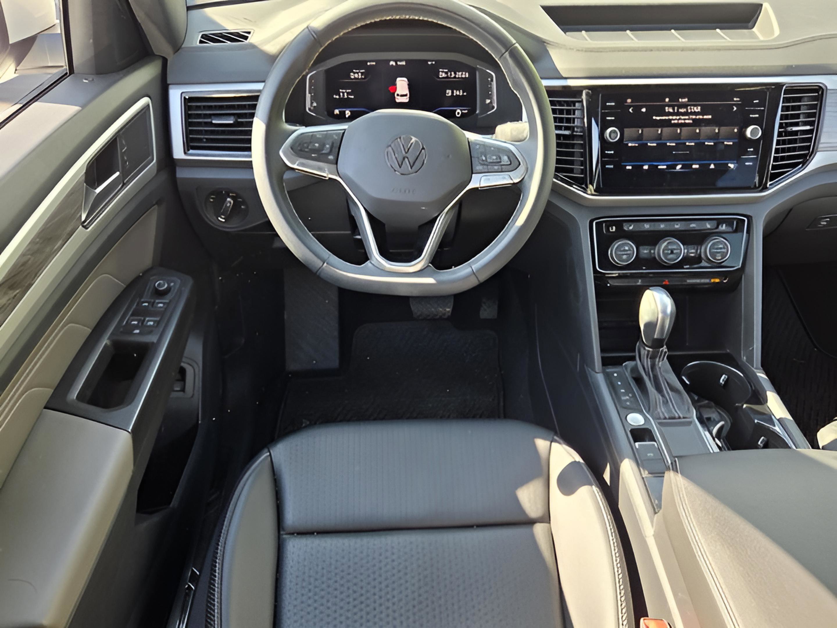 2023 Volkswagen Atlas Cross Sport SE