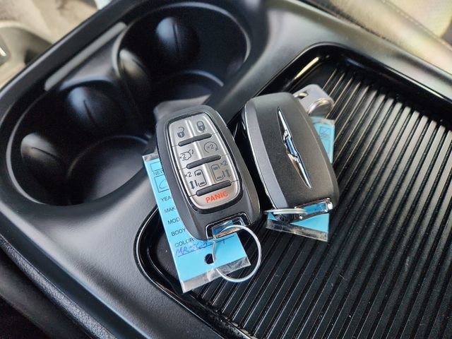 2021 Chrysler Pacifica Touring-L