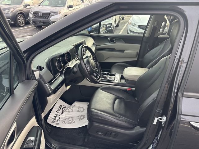 2024 Kia Carnival LX