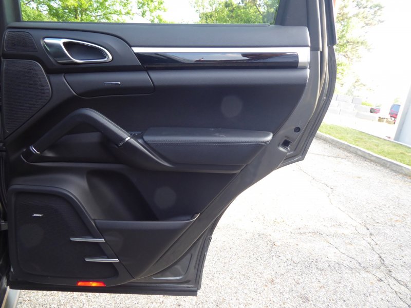 2014 Porsche Cayenne GTS