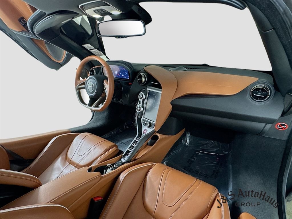 Used 2018 McLaren 720S photo 29