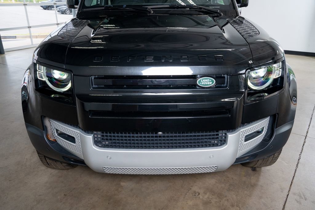 2025 Land Rover Defender 110 S