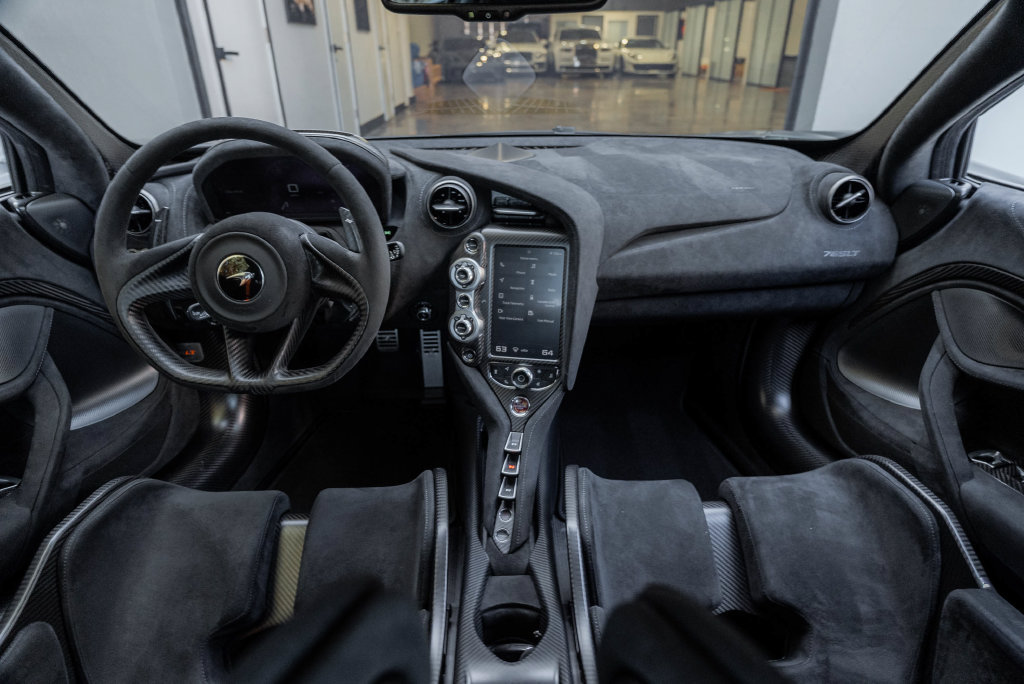 Used 2021 McLaren 765LT photo 52