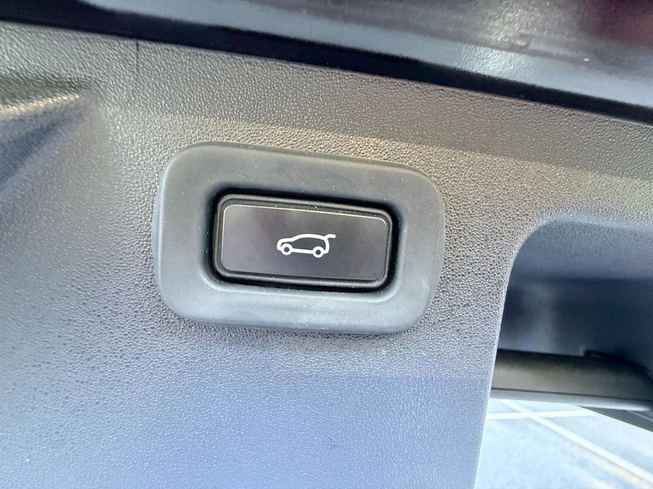 2020 Land Rover Discovery Sport SE